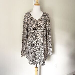 Tyler Boe Cheetah print V-Neck Tunic sweater